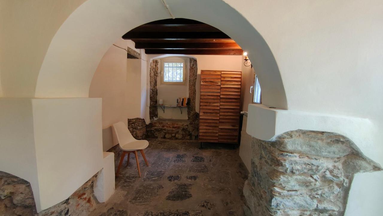 Bed and Breakfast La Casa Delle Pietre Parlanti - Casa In Pietra Ai Piedi Del Parco Delle 5 Terre Biassa Exteriér fotografie