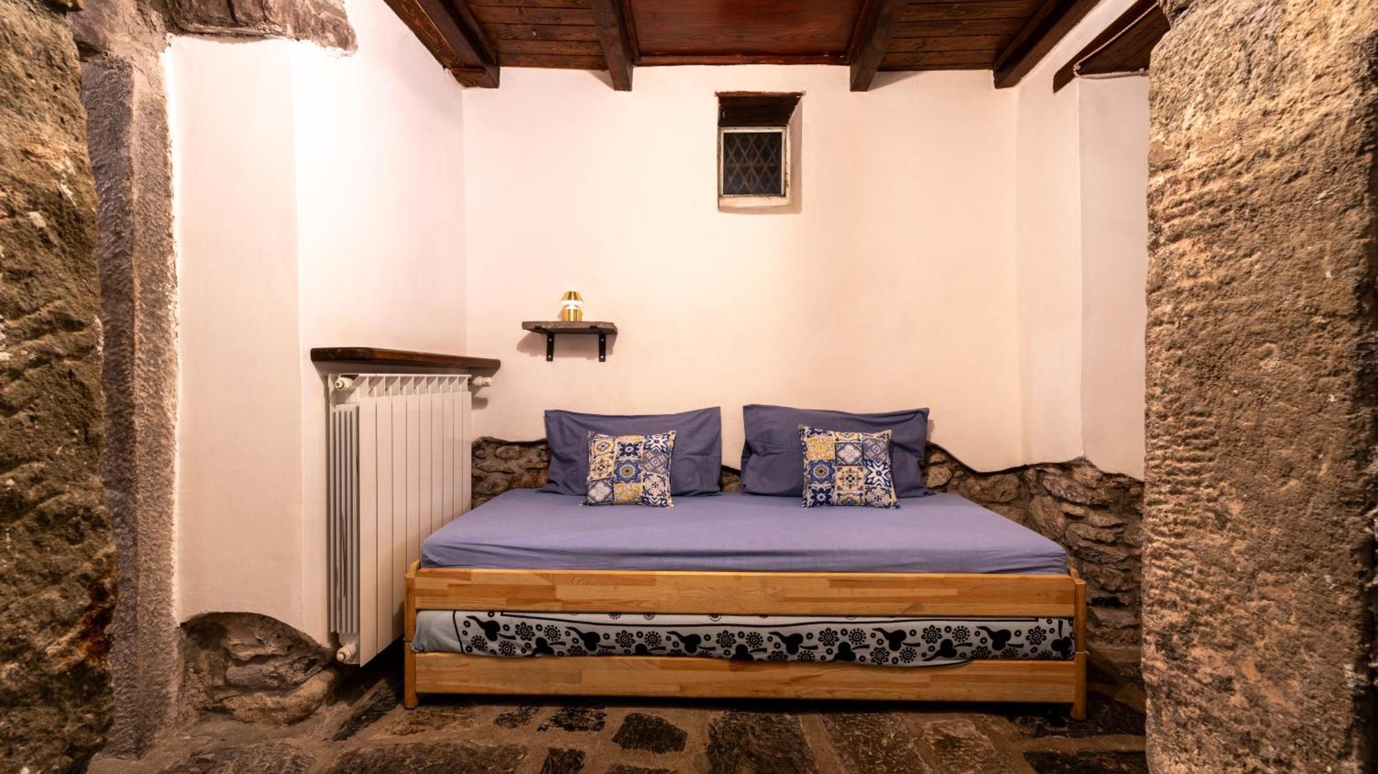 Bed and Breakfast La Casa Delle Pietre Parlanti - Casa In Pietra Ai Piedi Del Parco Delle 5 Terre Biassa Exteriér fotografie