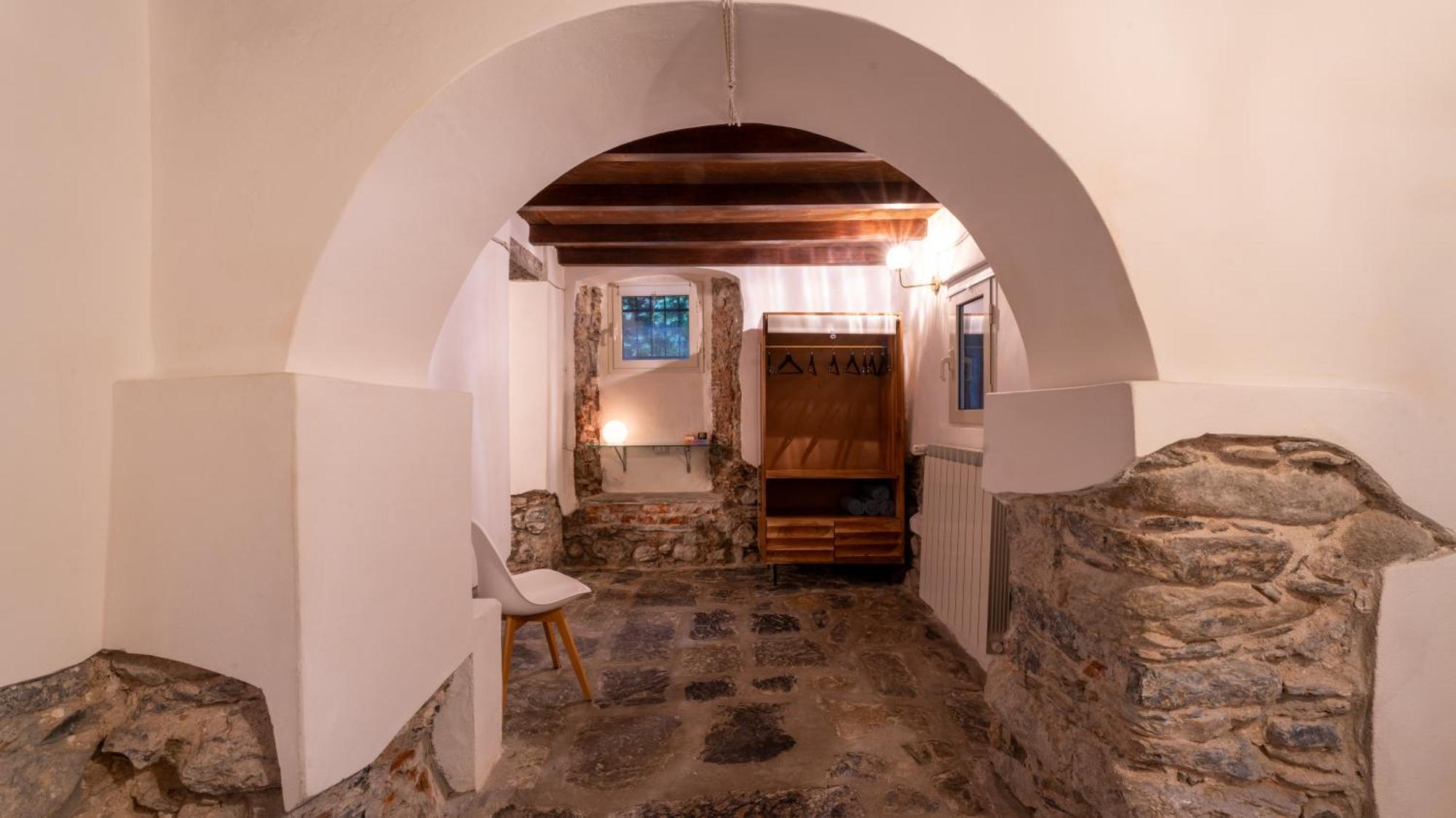 Bed and Breakfast La Casa Delle Pietre Parlanti - Casa In Pietra Ai Piedi Del Parco Delle 5 Terre Biassa Exteriér fotografie